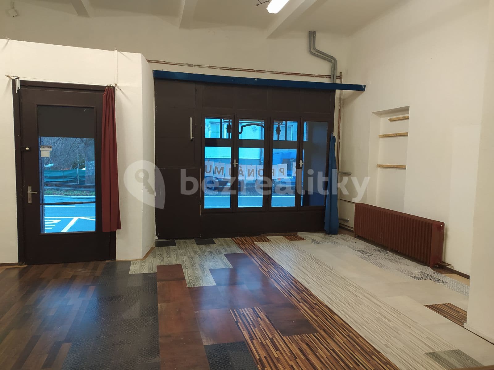 Pronájem nebytového prostoru 110 m², Ostrava, Moravskoslezský kraj Pronájem nebytového prostoru 110 m², Ostrava, Moravskoslezský kraj