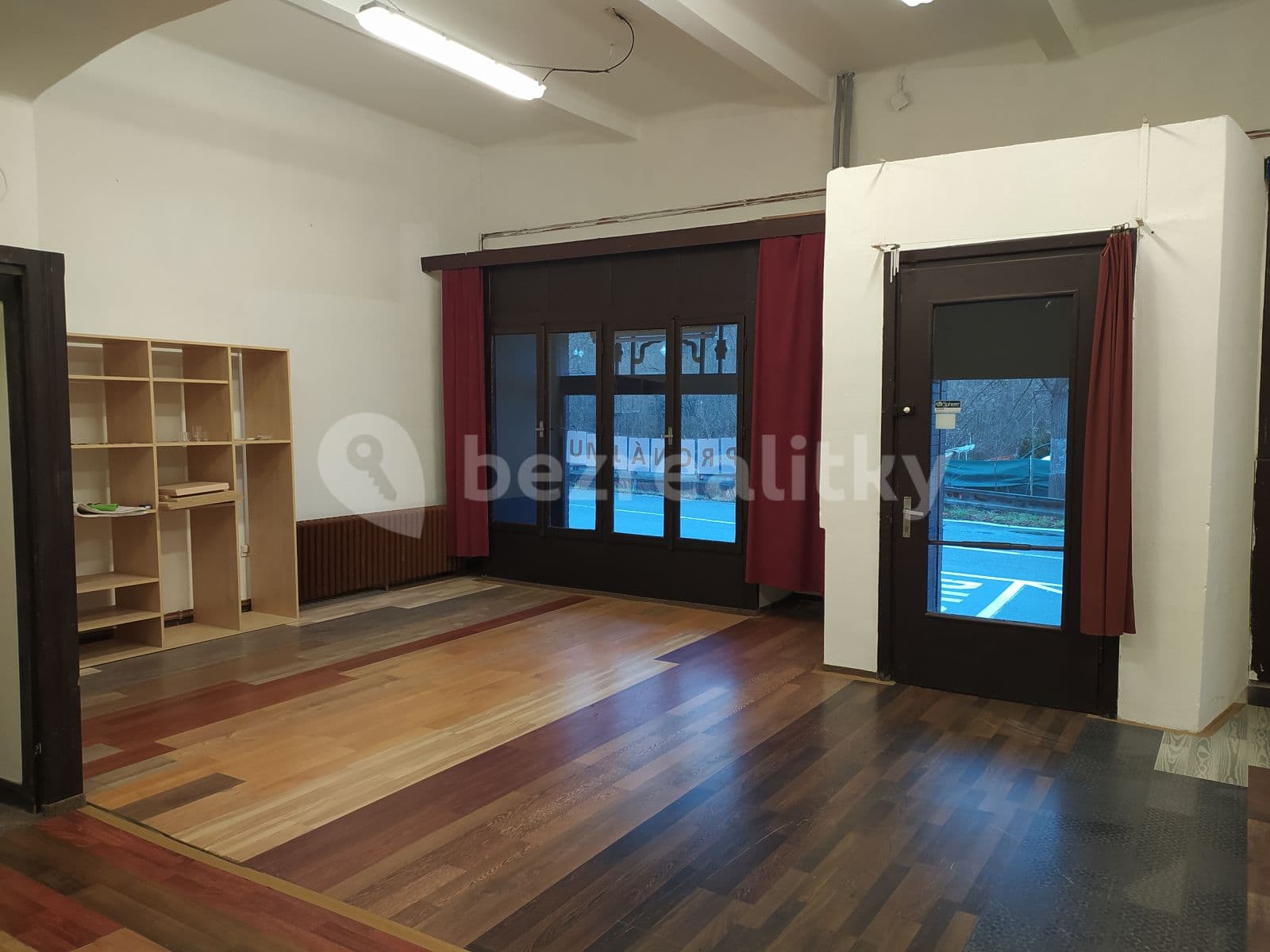 Pronájem nebytového prostoru 110 m², Ostrava, Moravskoslezský kraj Pronájem nebytového prostoru 110 m², Ostrava, Moravskoslezský kraj