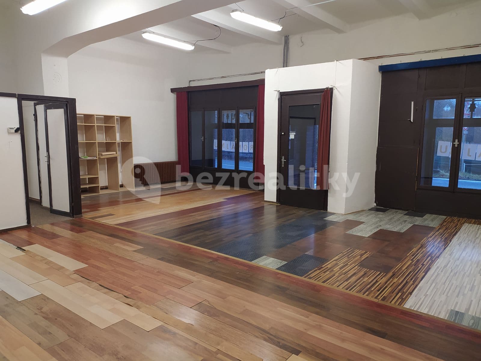 Pronájem nebytového prostoru 110 m², Ostrava, Moravskoslezský kraj Pronájem nebytového prostoru 110 m², Ostrava, Moravskoslezský kraj