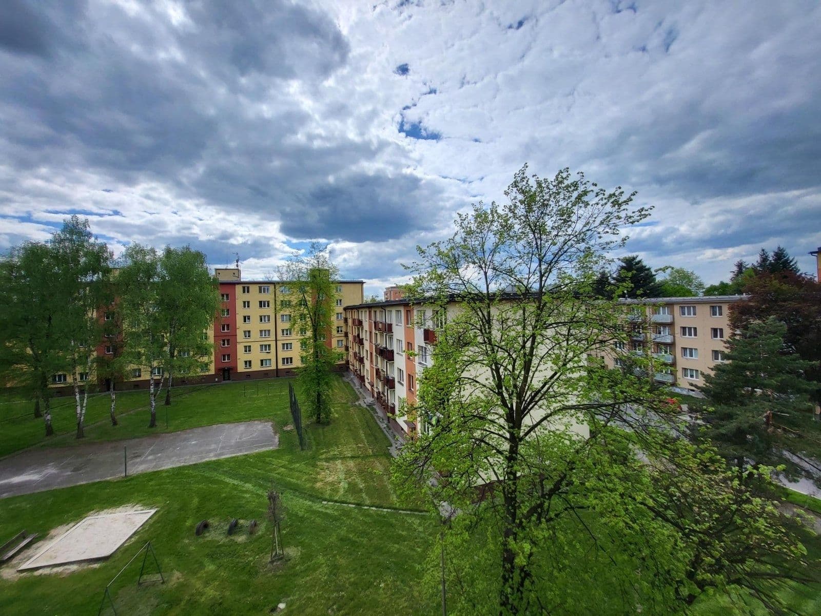 Pronájem bytu 2+1 51 m², Kosmonautů, Karviná, Moravskoslezský kraj Pronájem bytu 2+1 51 m², Kosmonautů, Karviná, Moravskoslezský kraj