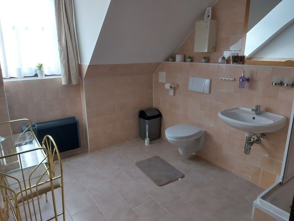 Prodej nebytového prostoru 429 m², U Horní brány, Broumov, Královéhradecký kraj Prodej nebytového prostoru 429 m², U Horní brány, Broumov, Královéhradecký kraj