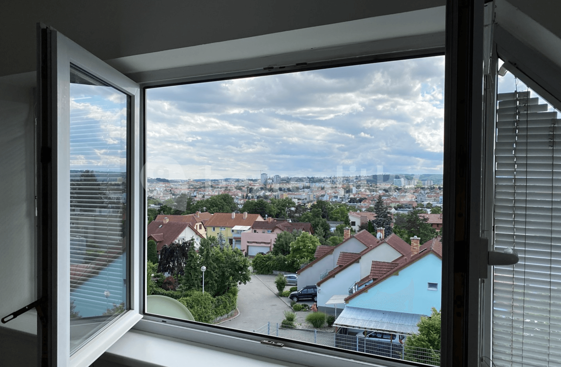 Pronájem bytu 3+kk 109 m², Högrova, Brno, Jihomoravský kraj Pronájem bytu 3+kk 109 m², Högrova, Brno, Jihomoravský kraj