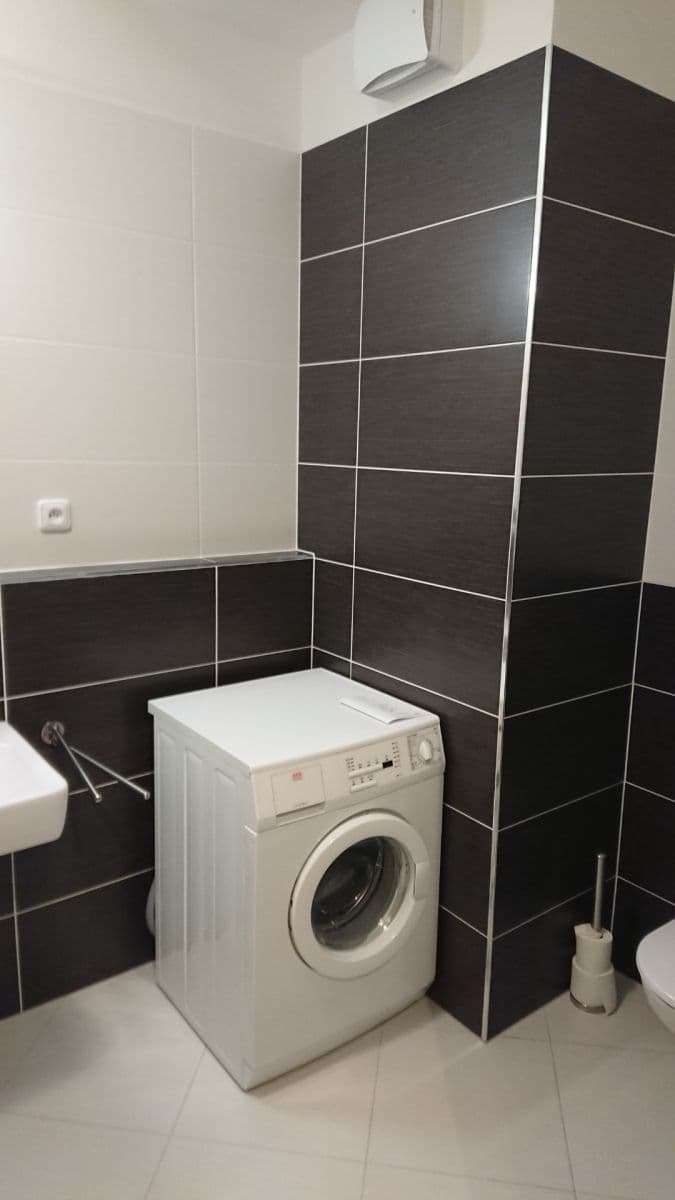 Pronájem bytu 2+kk 53 m², U Elektry, Praha, Praha Pronájem bytu 2+kk 53 m², U Elektry, Praha, Praha