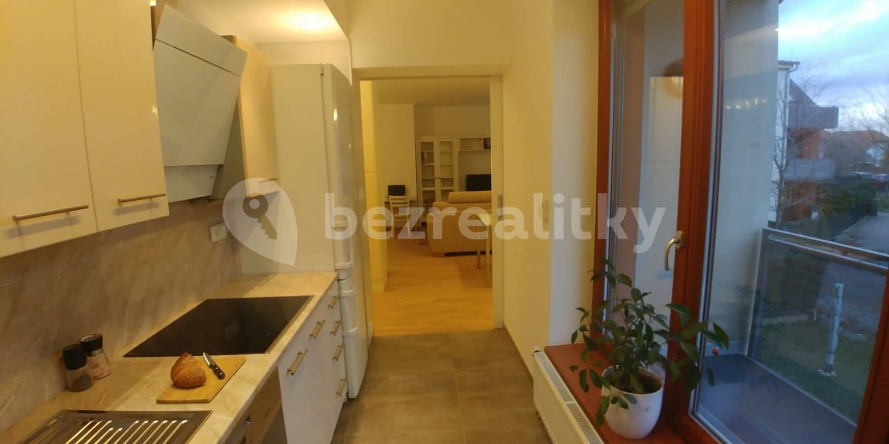 Pronájem bytu Garsoniéra 44 m², Bazalková, Praha, Praha Pronájem bytu Garsoniéra 44 m², Bazalková, Praha, Praha