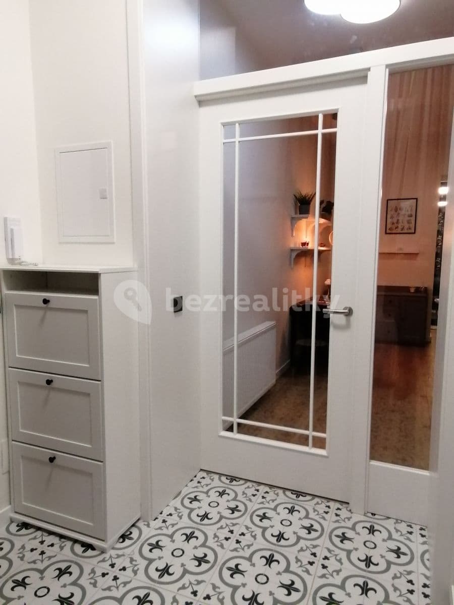 Pronájem bytu 2+kk 50 m², Pivovarská, Praha, Praha Pronájem bytu 2+kk 50 m², Pivovarská, Praha, Praha