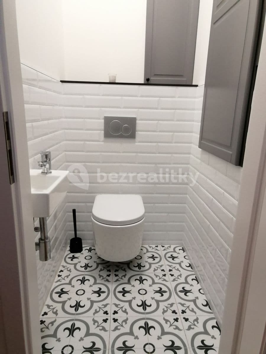 Pronájem bytu 2+kk 50 m², Pivovarská, Praha, Praha Pronájem bytu 2+kk 50 m², Pivovarská, Praha, Praha