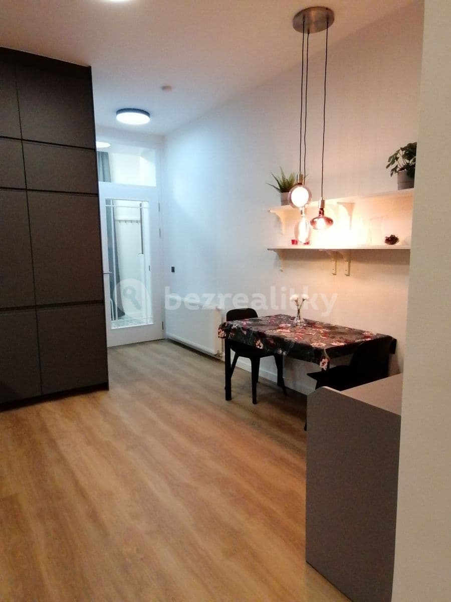 Pronájem bytu 2+kk 50 m², Pivovarská, Praha, Praha Pronájem bytu 2+kk 50 m², Pivovarská, Praha, Praha