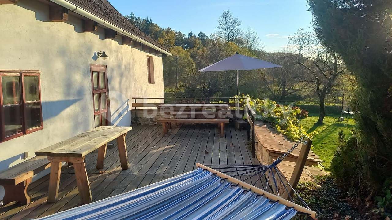 Pronájem chaty, chalupy, Chýnov, Jihočeský kraj Pronájem chaty, chalupy, Chýnov, Jihočeský kraj