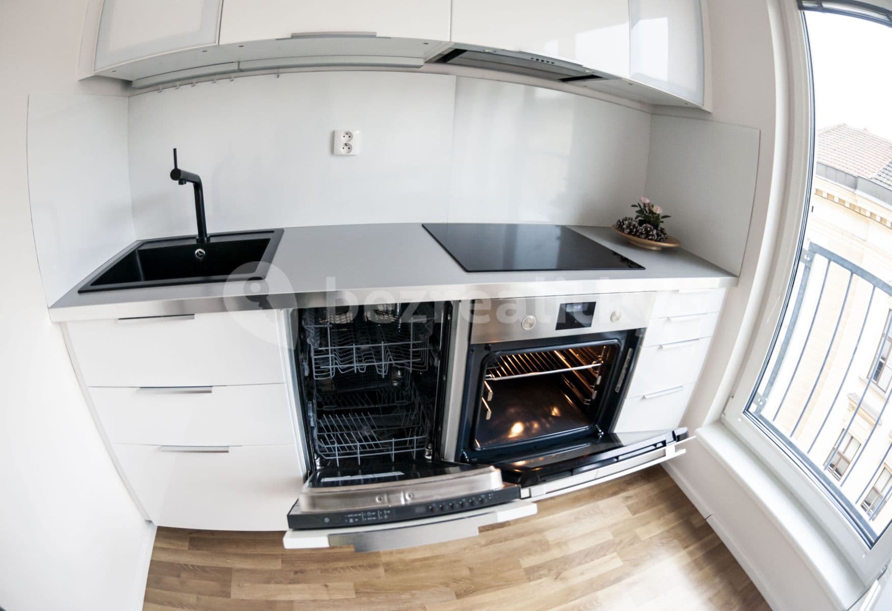 Pronájem bytu 2+kk 55 m², Přadlácká, Brno, Jihomoravský kraj Pronájem bytu 2+kk 55 m², Přadlácká, Brno, Jihomoravský kraj