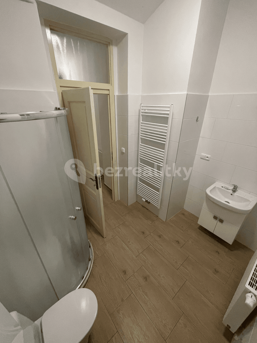 Pronájem bytu 2+kk 50 m², Husova, Plzeň, Plzeňský kraj Pronájem bytu 2+kk 50 m², Husova, Plzeň, Plzeňský kraj