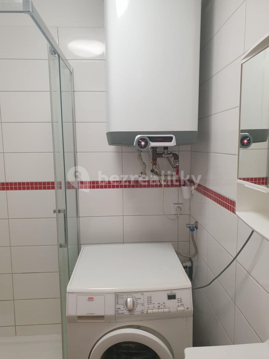 Pronájem bytu 1+kk 22 m², Chlumova, Jihlava, Kraj Vysočina Pronájem bytu 1+kk 22 m², Chlumova, Jihlava, Kraj Vysočina