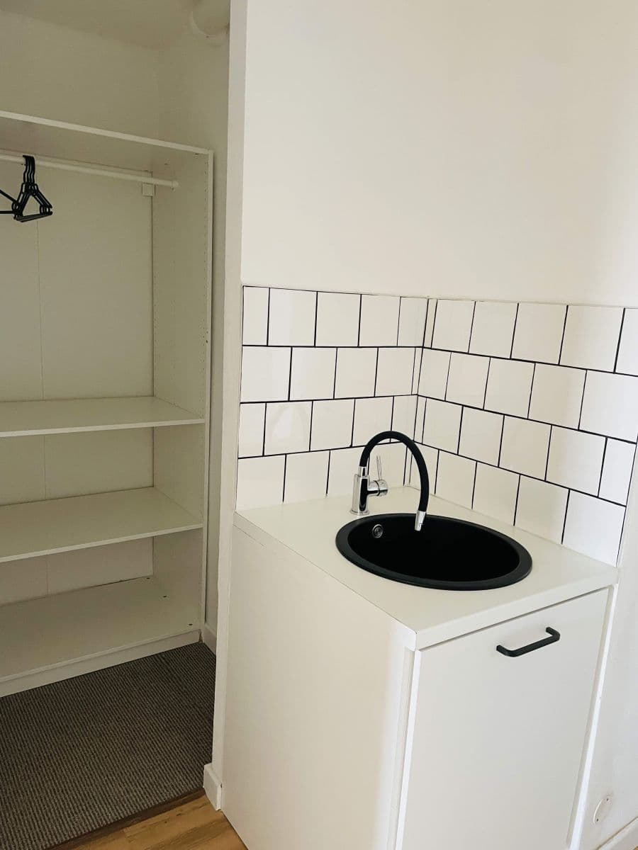 Pronájem bytu 1+1 30 m², Ostravská, Liberec, Liberecký kraj Pronájem bytu 1+1 30 m², Ostravská, Liberec, Liberecký kraj