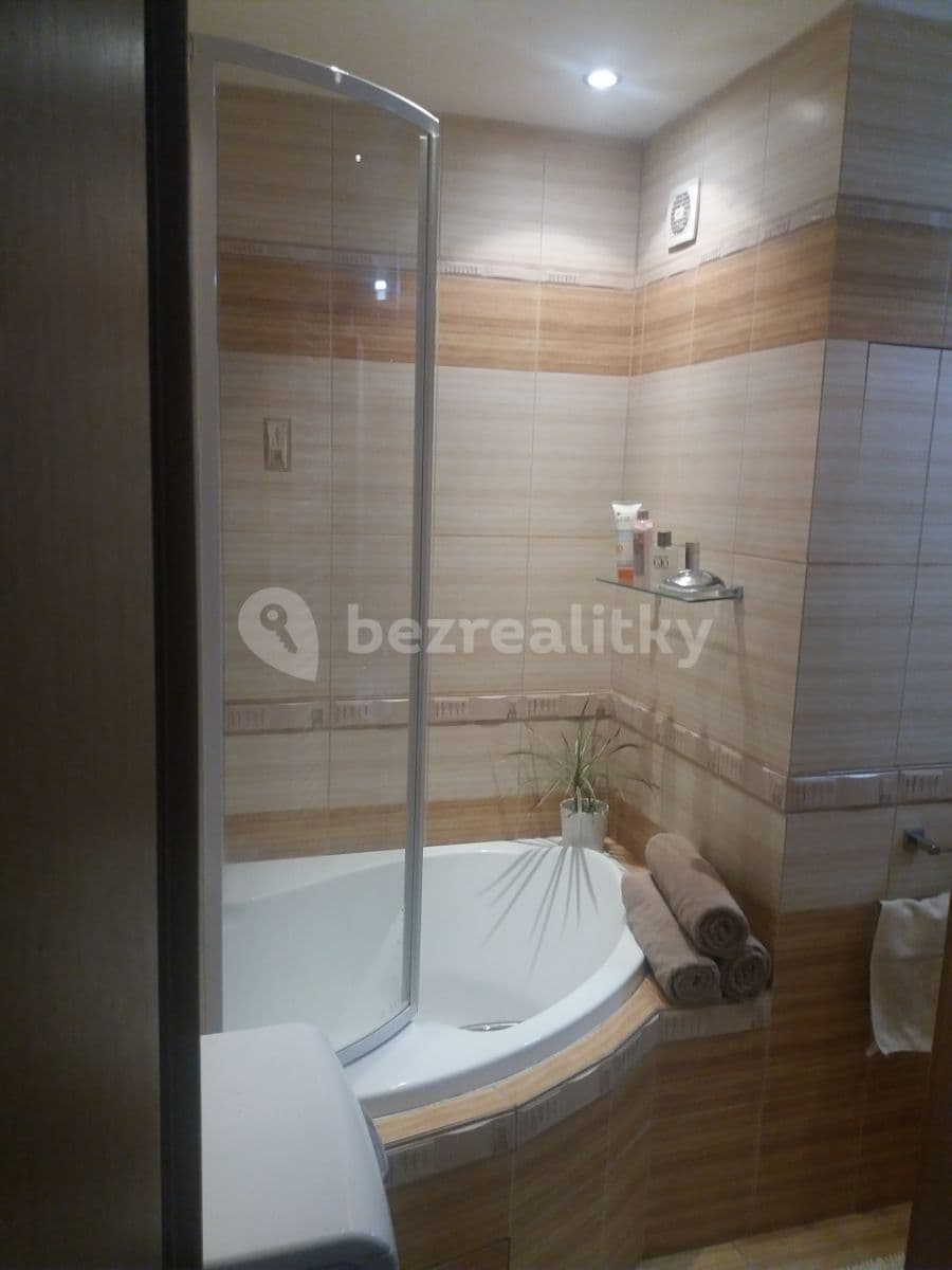 Pronájem bytu 3+1 90 m², Hekrova, Praha, Praha Pronájem bytu 3+1 90 m², Hekrova, Praha, Praha