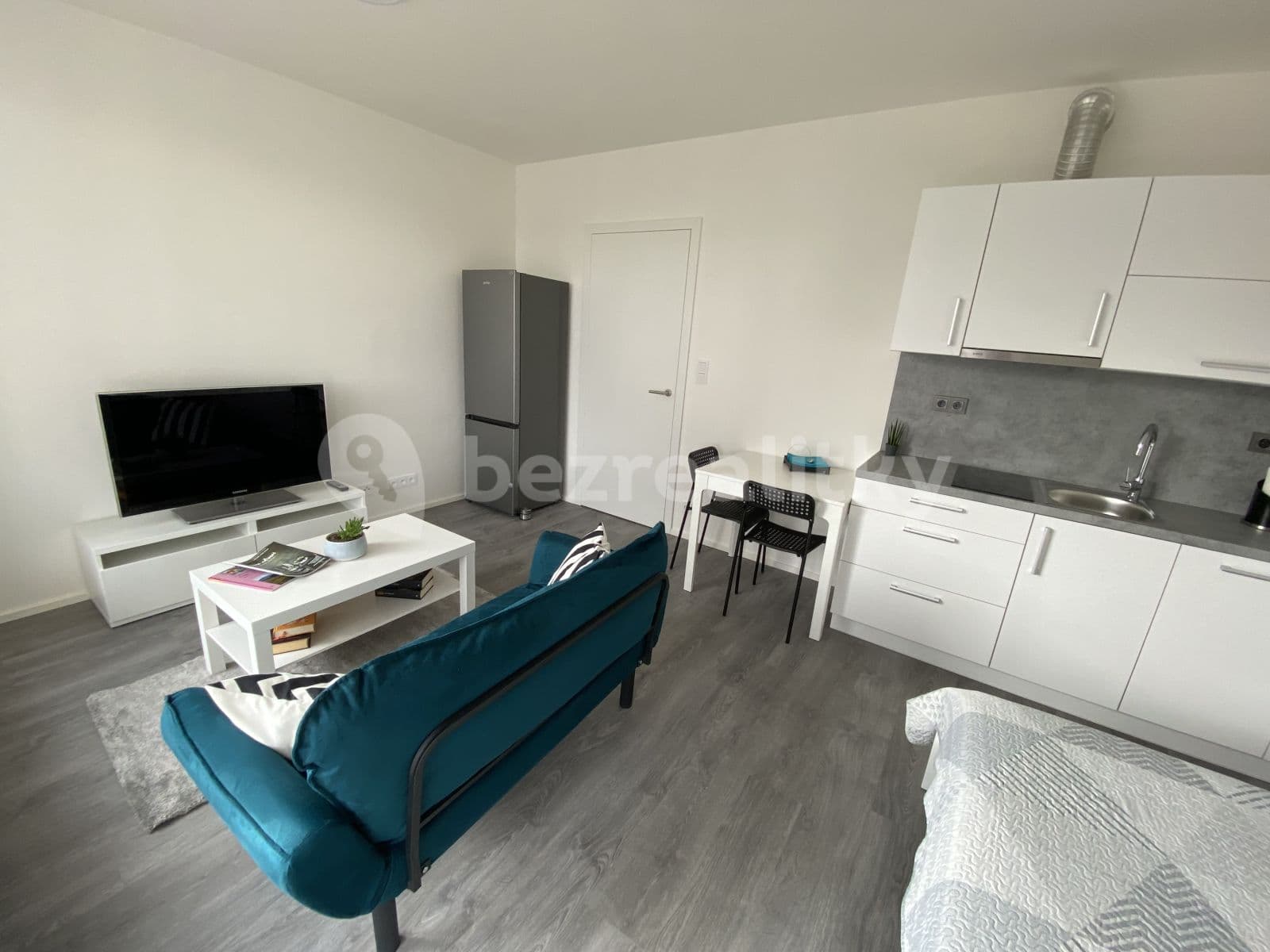 Pronájem bytu 1+kk 28 m², Ocelářská, Praha, Praha Pronájem bytu 1+kk 28 m², Ocelářská, Praha, Praha