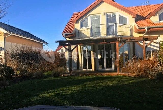 Pronájem domu 124 m², pozemek 330 m², Sněženková, Brandýs nad Labem-Stará Boleslav, Středočeský kraj Pronájem domu 124 m², pozemek 330 m², Sněženková, Brandýs nad Labem-Stará Boleslav, Středočeský kraj