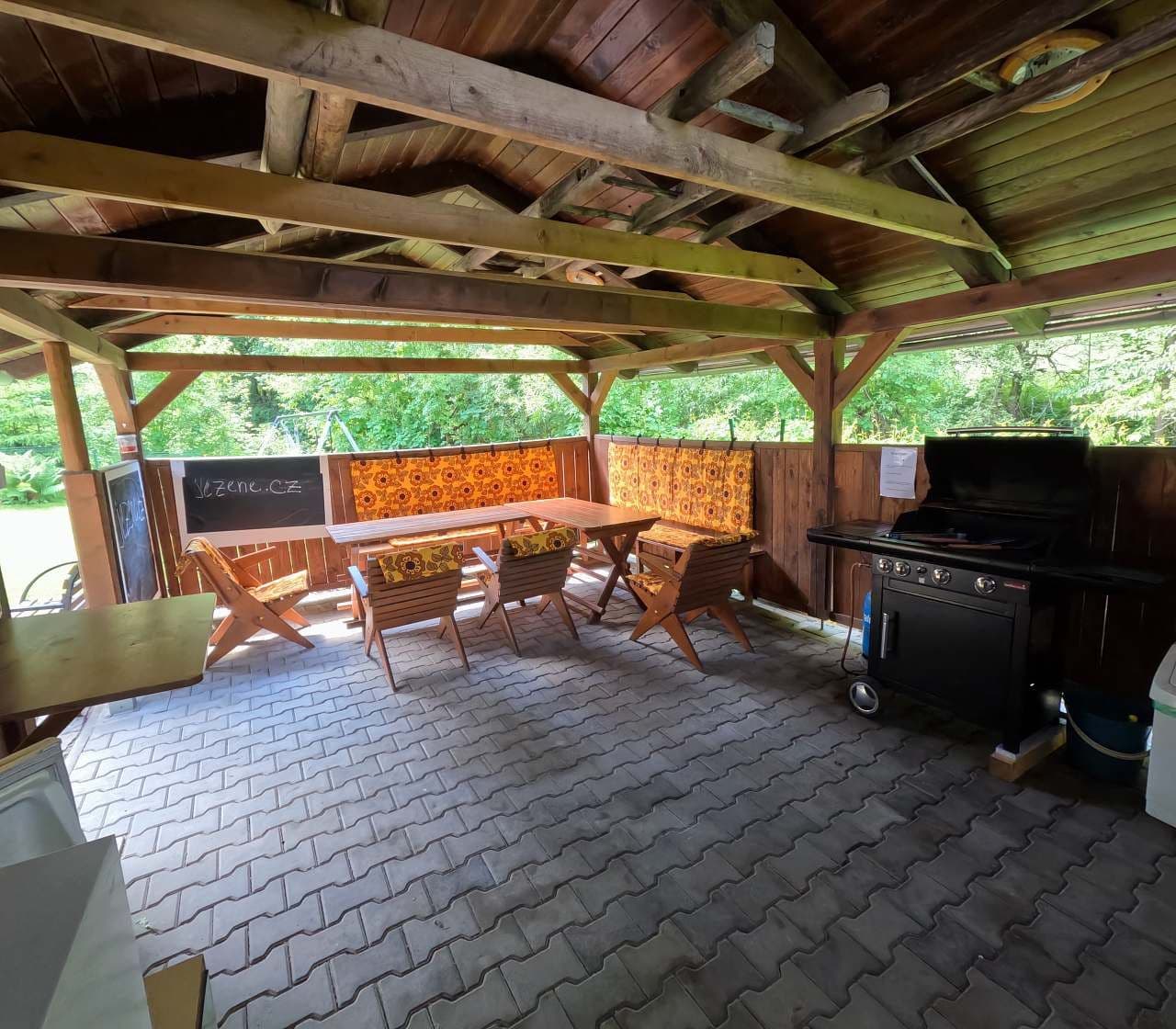 Pronájem chaty, chalupy, Velké Karlovice, Zlínský kraj Pronájem chaty, chalupy, Velké Karlovice, Zlínský kraj