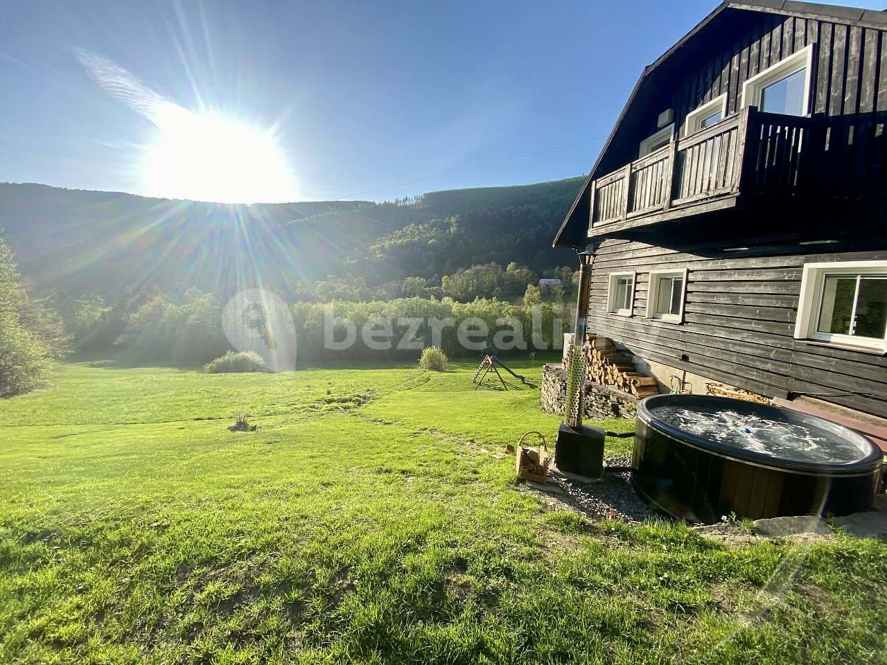 Pronájem chaty, chalupy, Rožnov pod Radhoštěm, Zlínský kraj Pronájem chaty, chalupy, Rožnov pod Radhoštěm, Zlínský kraj