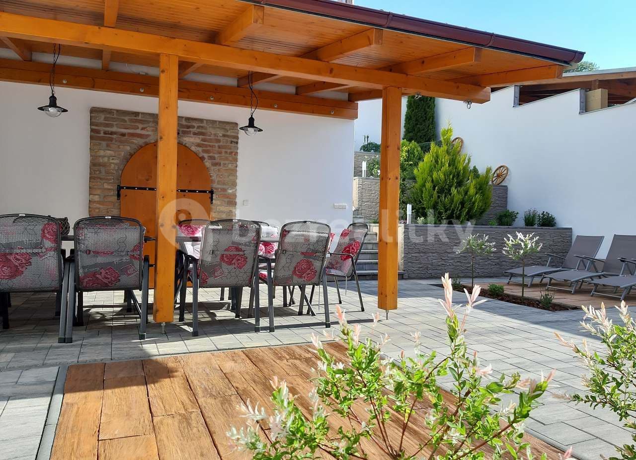 Pronájem chaty, chalupy, Milovice, Jihomoravský kraj Pronájem chaty, chalupy, Milovice, Jihomoravský kraj