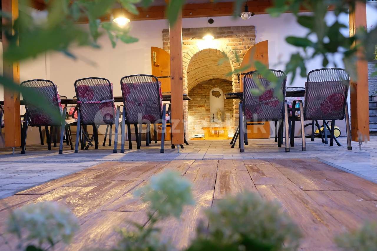 Pronájem chaty, chalupy, Milovice, Jihomoravský kraj Pronájem chaty, chalupy, Milovice, Jihomoravský kraj