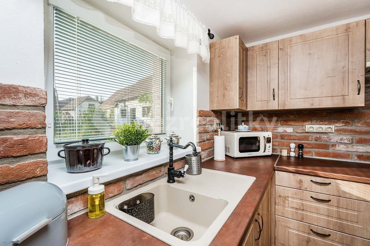 Pronájem chaty, chalupy, Mutěnice, Jihomoravský kraj Pronájem chaty, chalupy, Mutěnice, Jihomoravský kraj