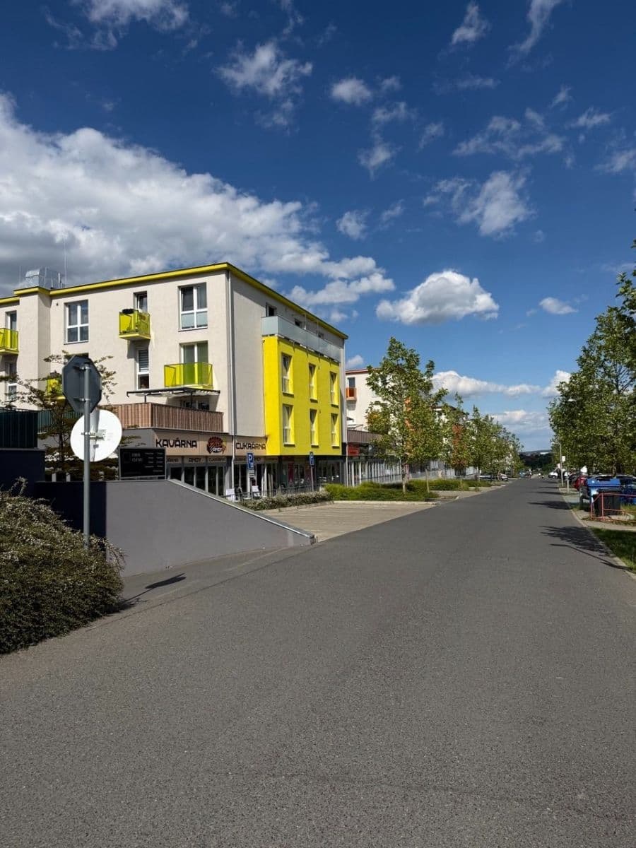 Prodej bytu 2+kk 69 m², Cedrová, Jesenice, Středočeský kraj Prodej bytu 2+kk 69 m², Cedrová, Jesenice, Středočeský kraj