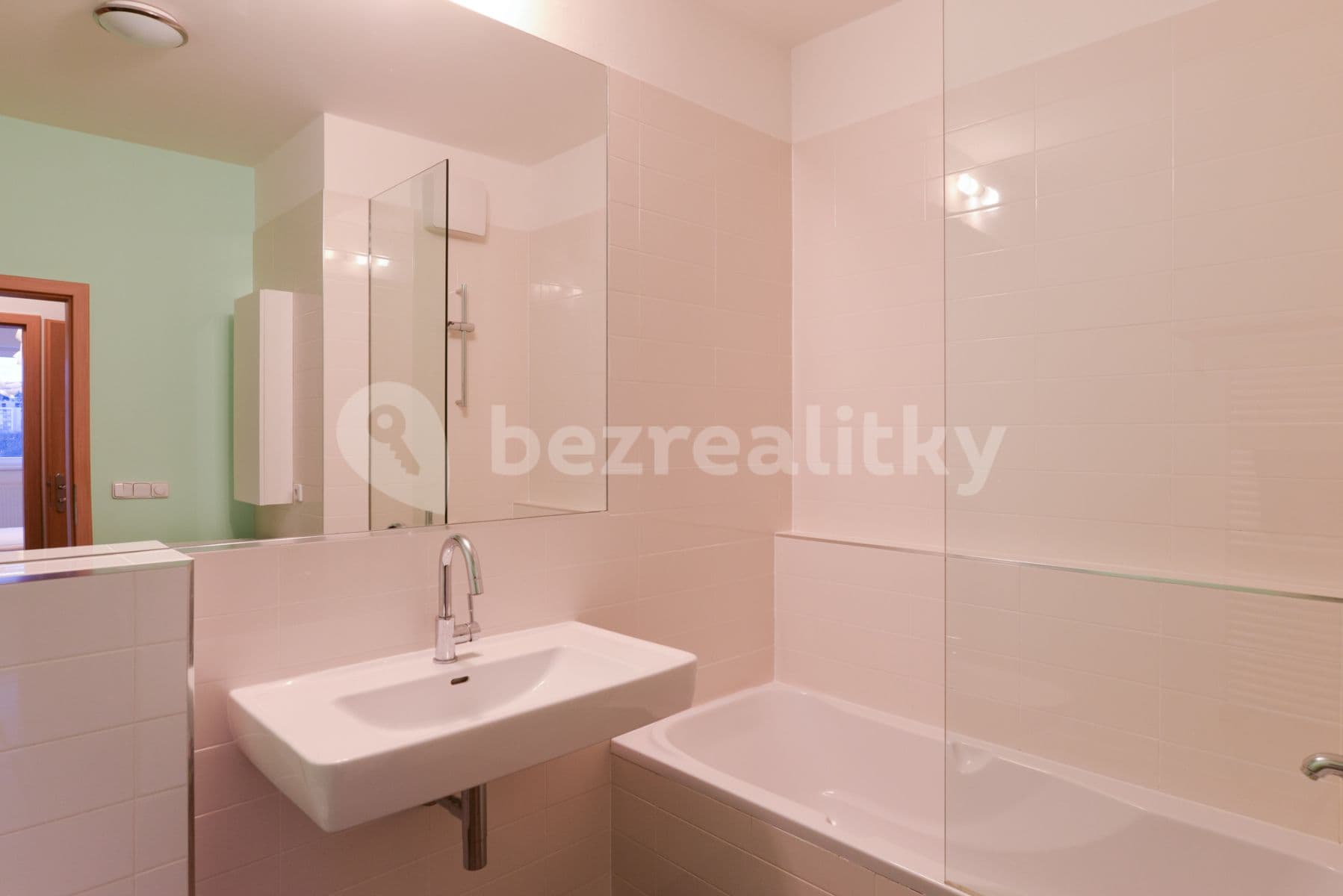 Pronájem bytu 2+kk 87 m², Kudrnova, Praha, Praha Pronájem bytu 2+kk 87 m², Kudrnova, Praha, Praha
