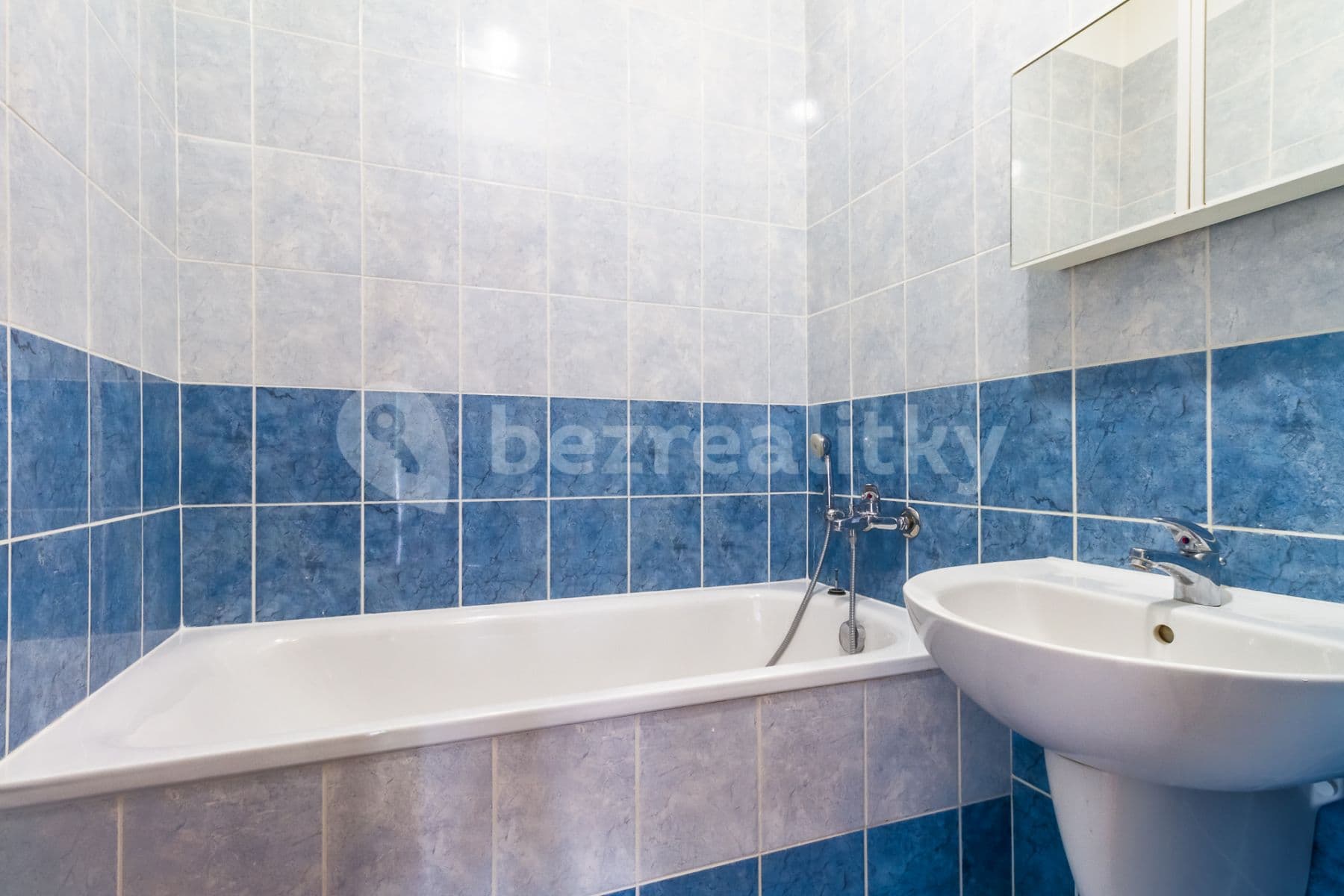 Pronájem bytu 3+1 73 m², Budapešťská, Kladno, Středočeský kraj Pronájem bytu 3+1 73 m², Budapešťská, Kladno, Středočeský kraj