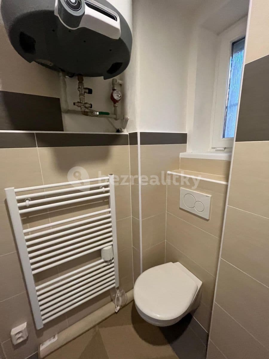 Pronájem bytu 1+kk 25 m², Na Dolinách, Praha, Praha Pronájem bytu 1+kk 25 m², Na Dolinách, Praha, Praha