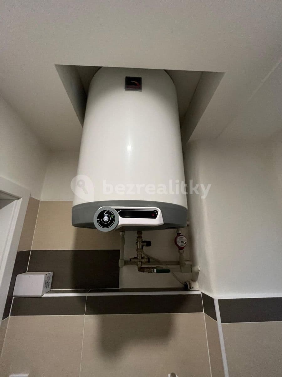 Pronájem bytu 1+kk 25 m², Na Dolinách, Praha, Praha Pronájem bytu 1+kk 25 m², Na Dolinách, Praha, Praha