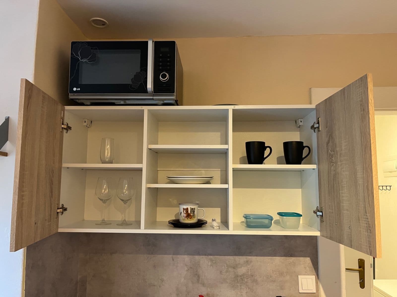 Pronájem bytu 1+kk 25 m², Na Dolinách, Praha, Praha Pronájem bytu 1+kk 25 m², Na Dolinách, Praha, Praha