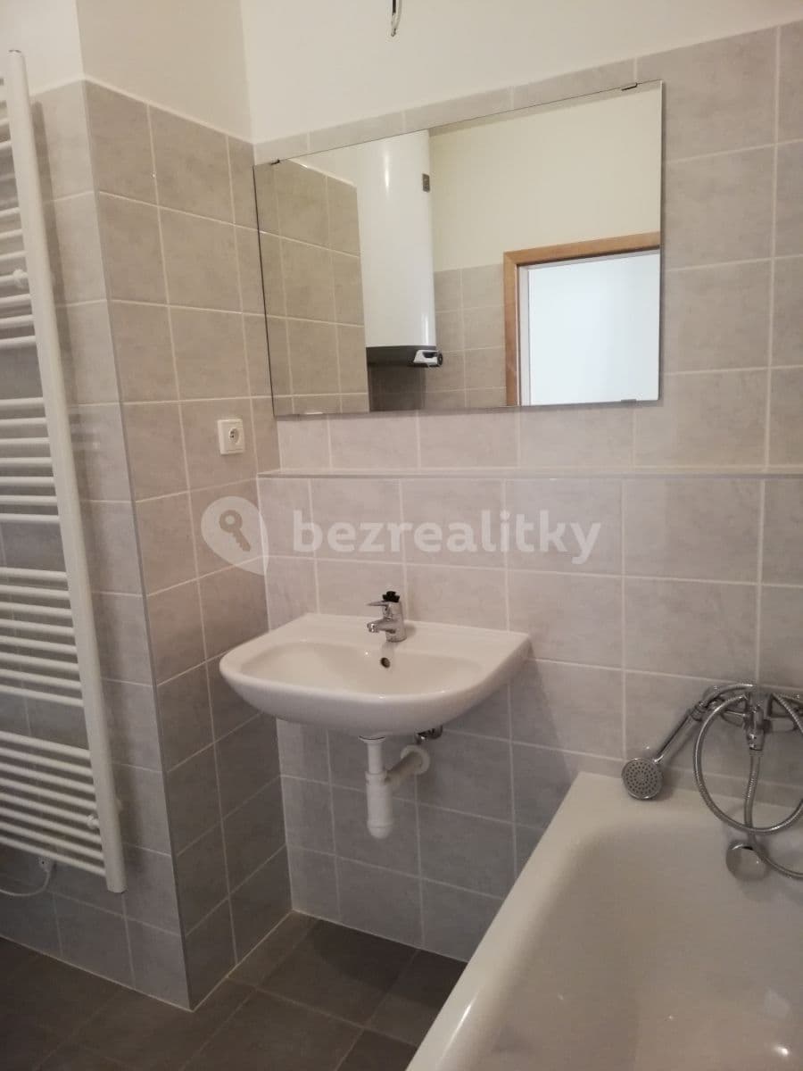 Pronájem bytu 2+kk 55 m², Příhodova, Chýně, Středočeský kraj Pronájem bytu 2+kk 55 m², Příhodova, Chýně, Středočeský kraj