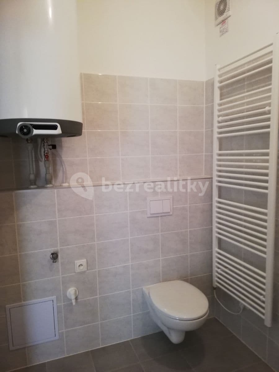 Pronájem bytu 2+kk 55 m², Příhodova, Chýně, Středočeský kraj Pronájem bytu 2+kk 55 m², Příhodova, Chýně, Středočeský kraj