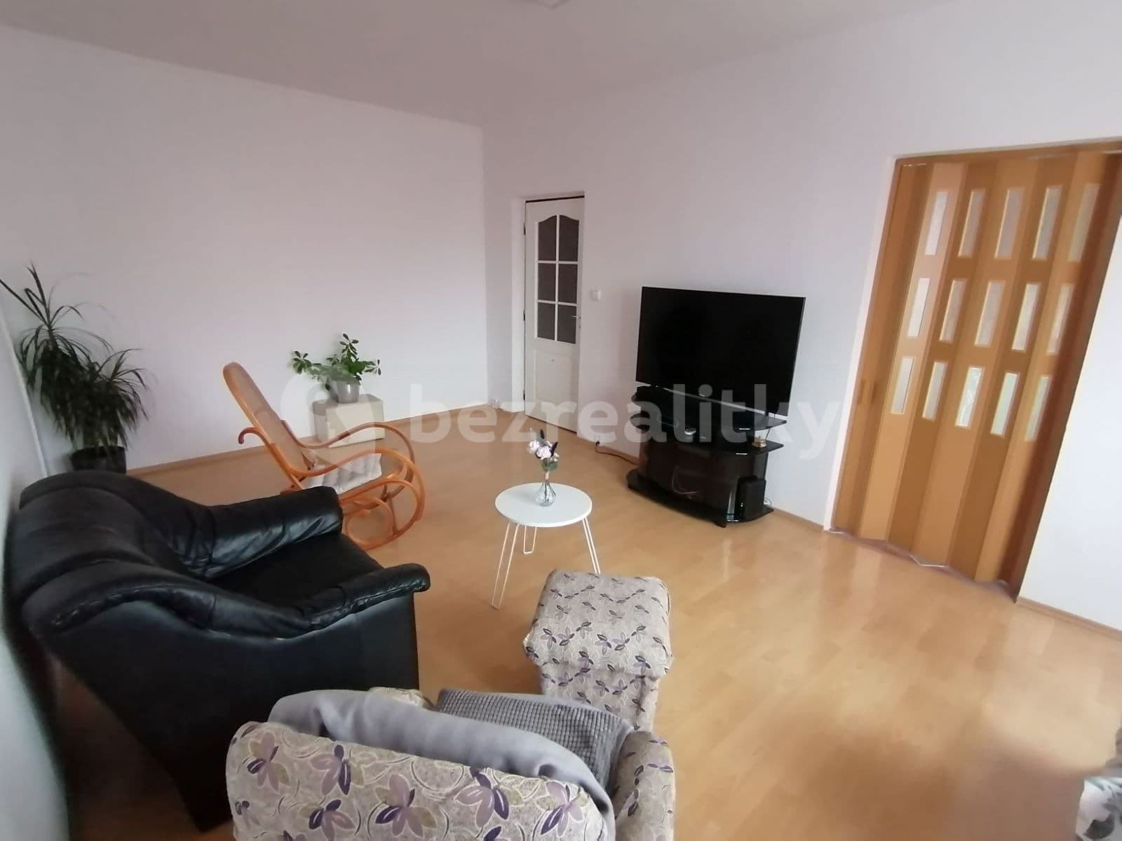 Pronájem bytu 2+1 63 m², Pařížská, Kladno, Středočeský kraj Pronájem bytu 2+1 63 m², Pařížská, Kladno, Středočeský kraj