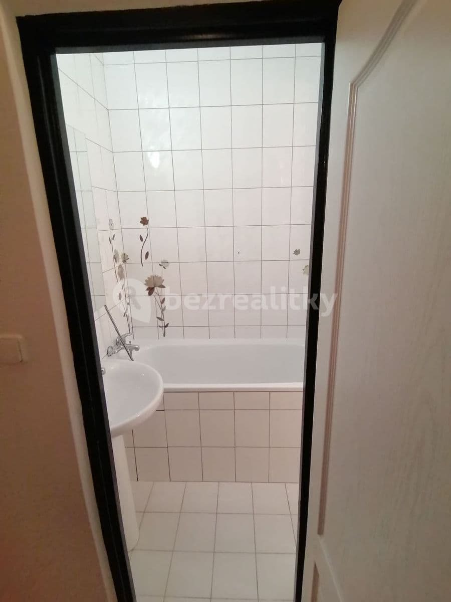 Pronájem bytu 2+1 63 m², Pařížská, Kladno, Středočeský kraj Pronájem bytu 2+1 63 m², Pařížská, Kladno, Středočeský kraj