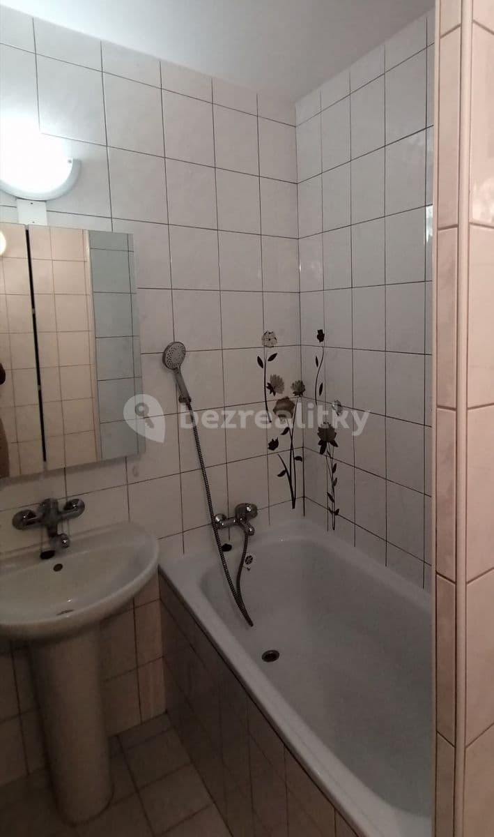 Pronájem bytu 2+1 63 m², Pařížská, Kladno, Středočeský kraj Pronájem bytu 2+1 63 m², Pařížská, Kladno, Středočeský kraj