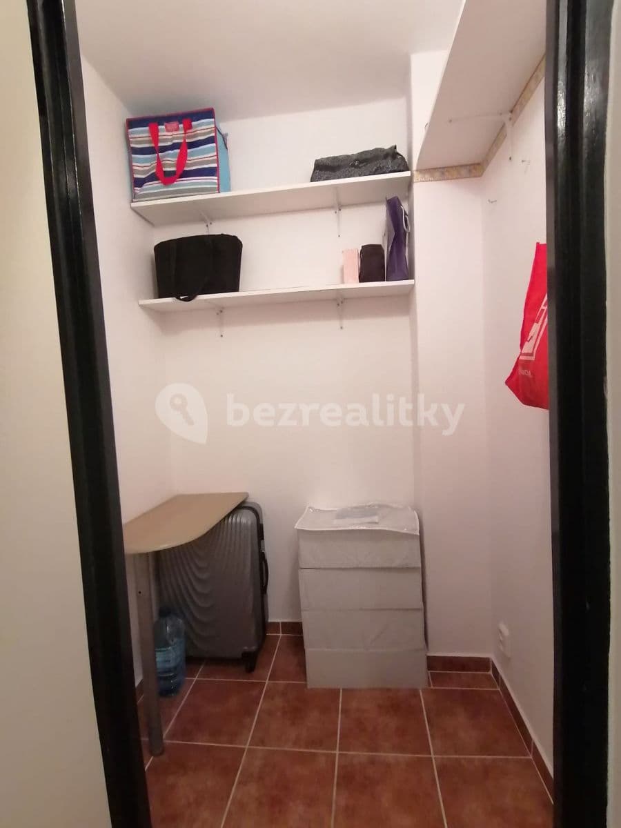 Pronájem bytu 2+1 63 m², Pařížská, Kladno, Středočeský kraj Pronájem bytu 2+1 63 m², Pařížská, Kladno, Středočeský kraj