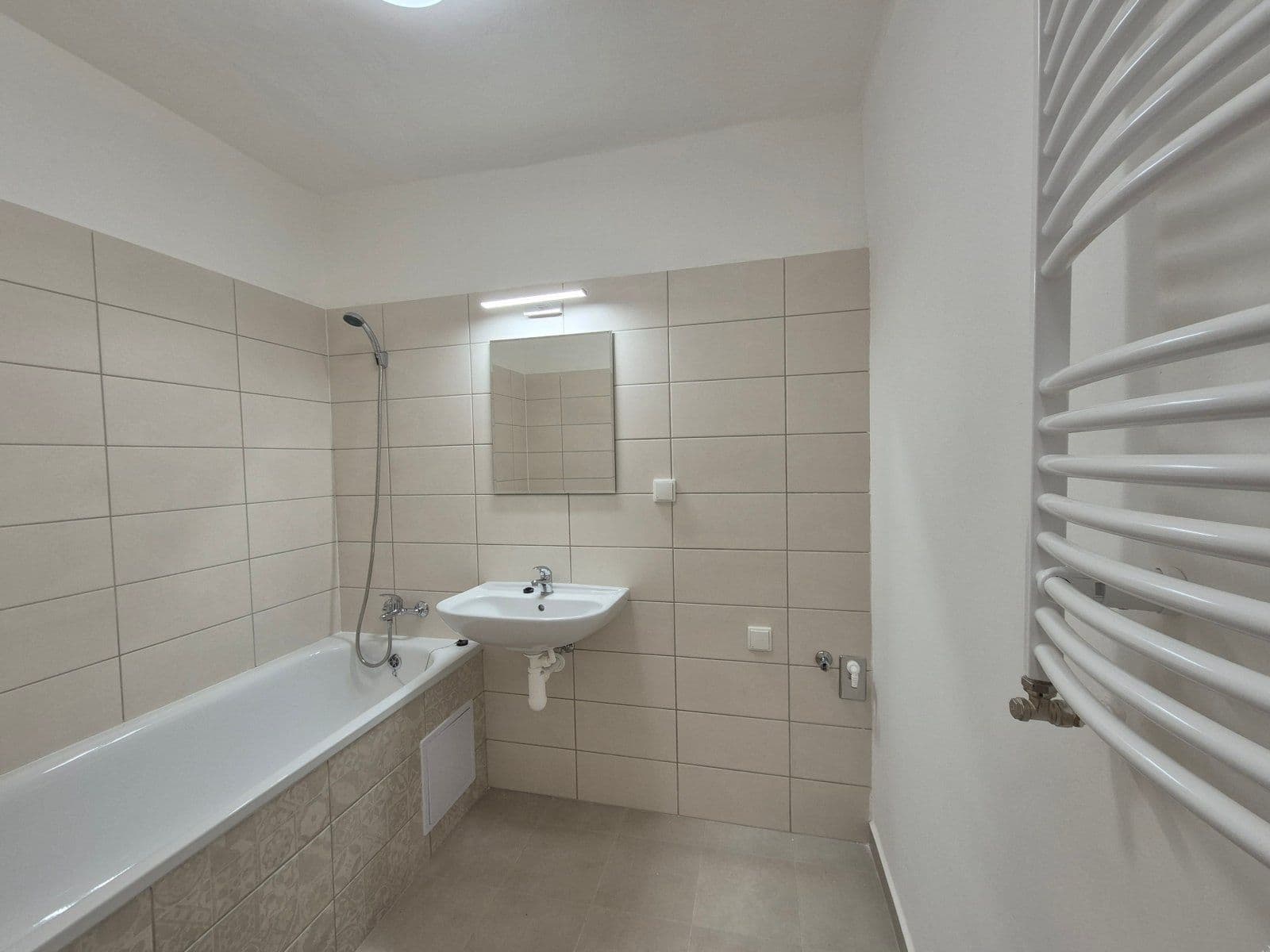 Pronájem bytu 3+1 82 m², Na Nábřeží, Havířov, Moravskoslezský kraj Pronájem bytu 3+1 82 m², Na Nábřeží, Havířov, Moravskoslezský kraj