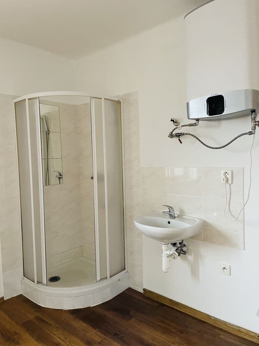 Pronájem bytu Garsoniéra 25 m², 28. října, Ostrava, Moravskoslezský kraj Pronájem bytu Garsoniéra 25 m², 28. října, Ostrava, Moravskoslezský kraj
