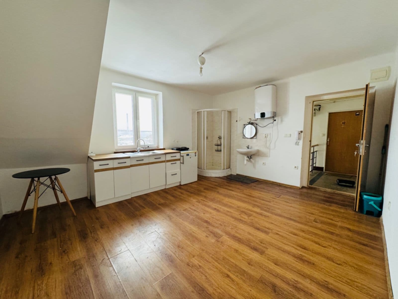 Pronájem bytu Garsoniéra 25 m², 28. října, Ostrava, Moravskoslezský kraj Pronájem bytu Garsoniéra 25 m², 28. října, Ostrava, Moravskoslezský kraj