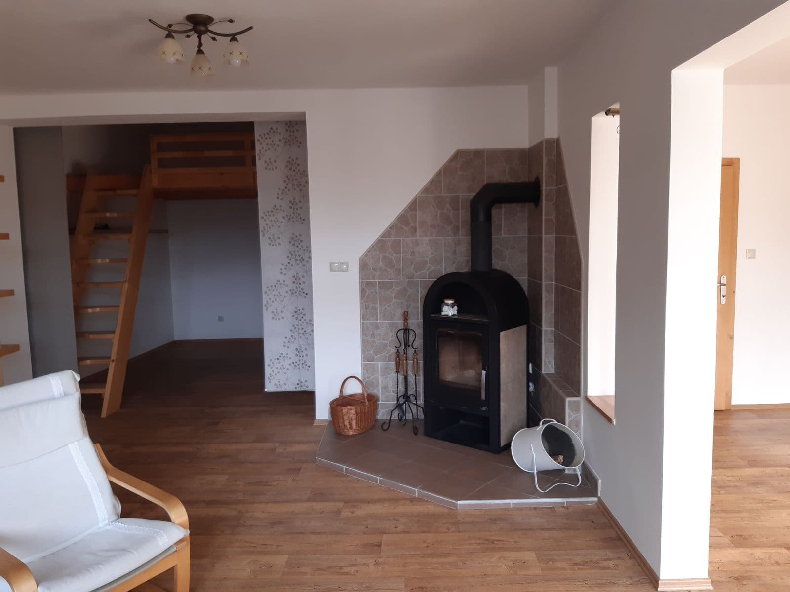 Pronájem bytu 2+kk 67 m², Masarykovo náměstí, Stříbro, Plzeňský kraj Pronájem bytu 2+kk 67 m², Masarykovo náměstí, Stříbro, Plzeňský kraj