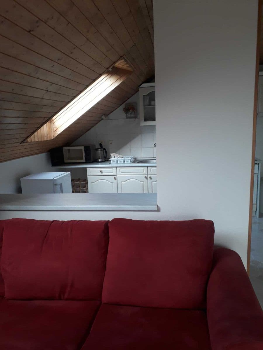 Pronájem bytu 3+kk 75 m², Rakovnická, Praha, Praha Pronájem bytu 3+kk 75 m², Rakovnická, Praha, Praha