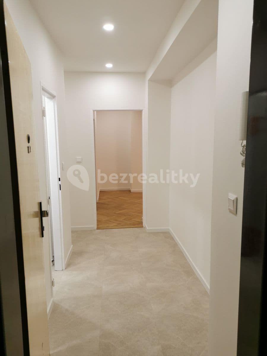 Pronájem bytu 3+1 64 m², Brigádníků, Praha, Praha Pronájem bytu 3+1 64 m², Brigádníků, Praha, Praha