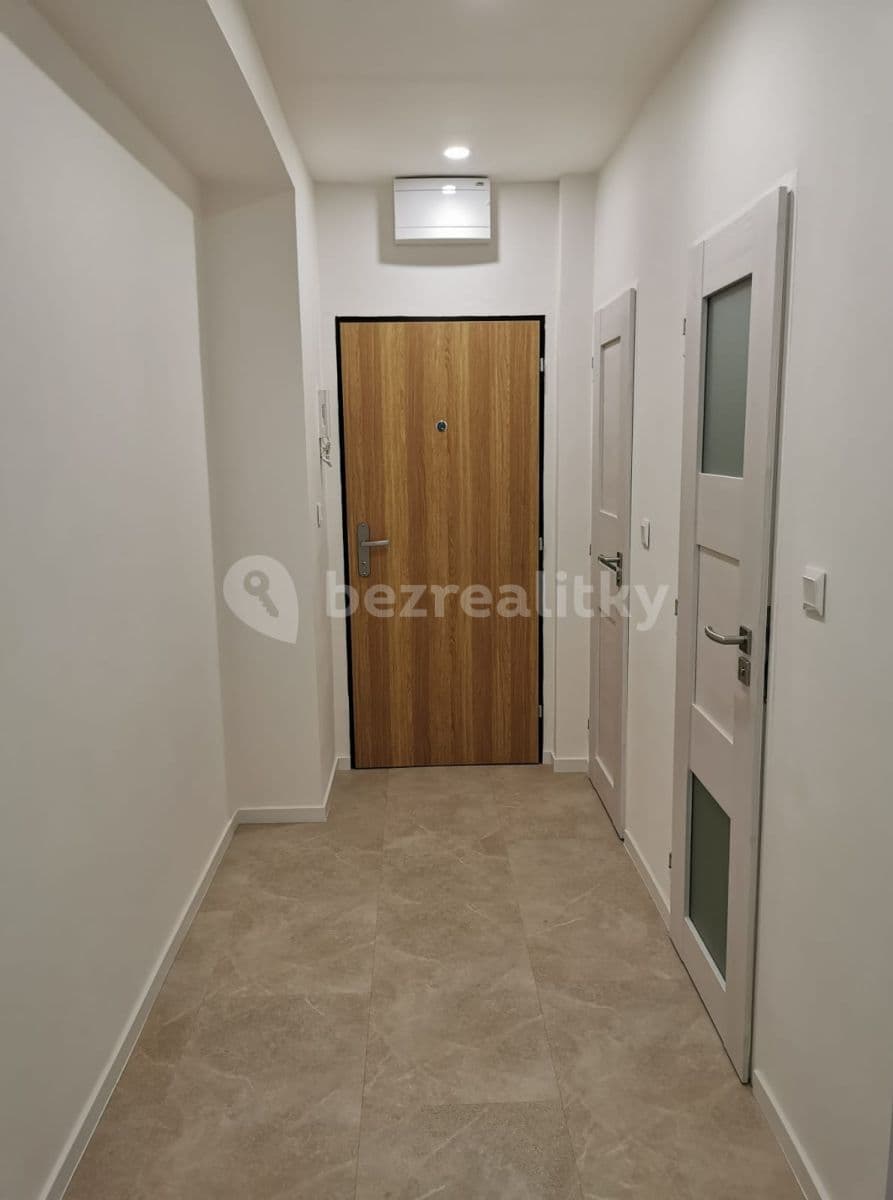 Pronájem bytu 3+1 64 m², Brigádníků, Praha, Praha Pronájem bytu 3+1 64 m², Brigádníků, Praha, Praha