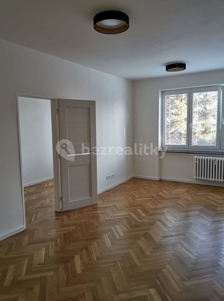 Pronájem bytu 3+1 64 m², Brigádníků, Praha, Praha Pronájem bytu 3+1 64 m², Brigádníků, Praha, Praha
