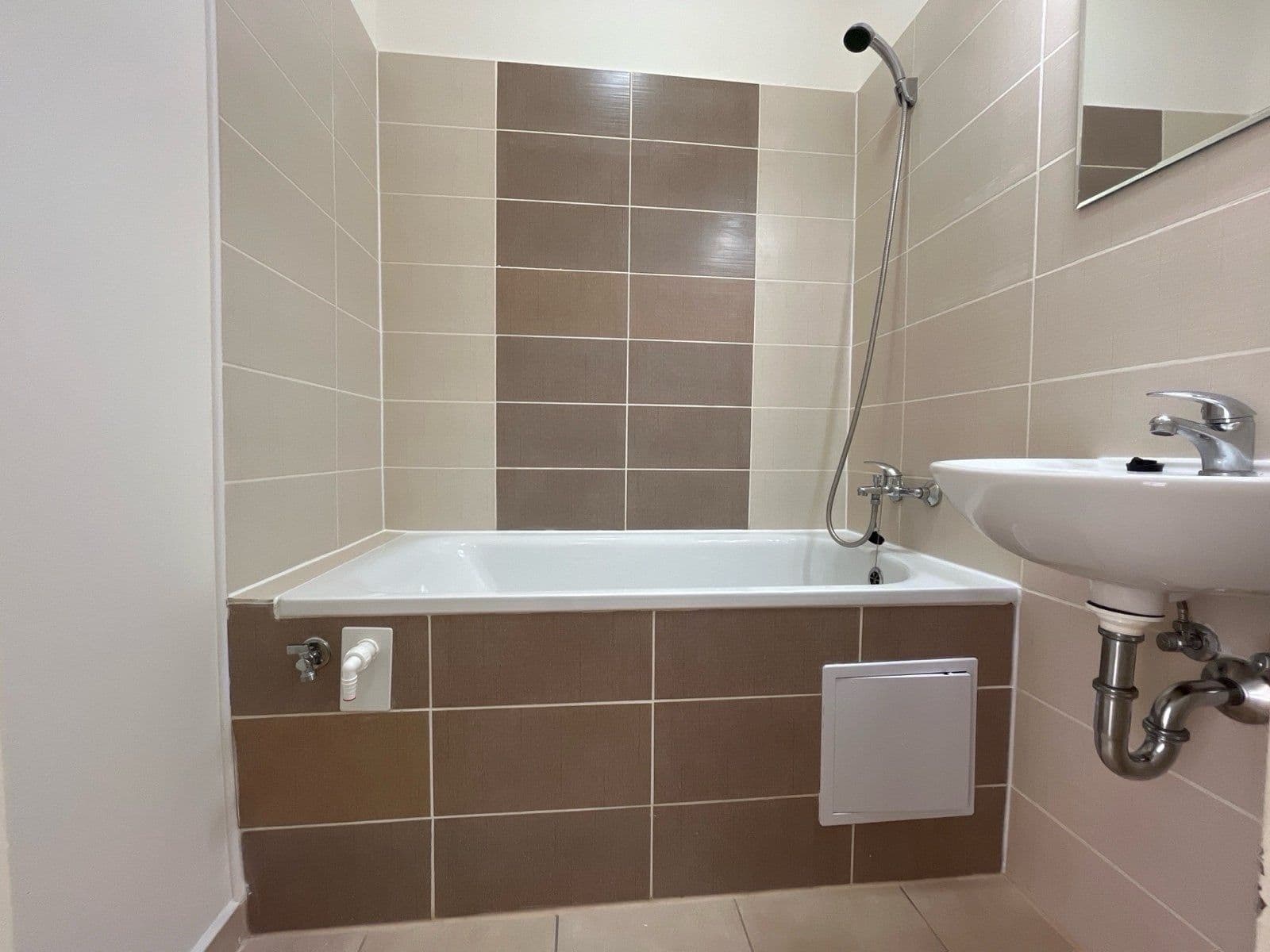 Pronájem bytu 2+1 52 m², 17. listopadu, Havířov, Moravskoslezský kraj Pronájem bytu 2+1 52 m², 17. listopadu, Havířov, Moravskoslezský kraj