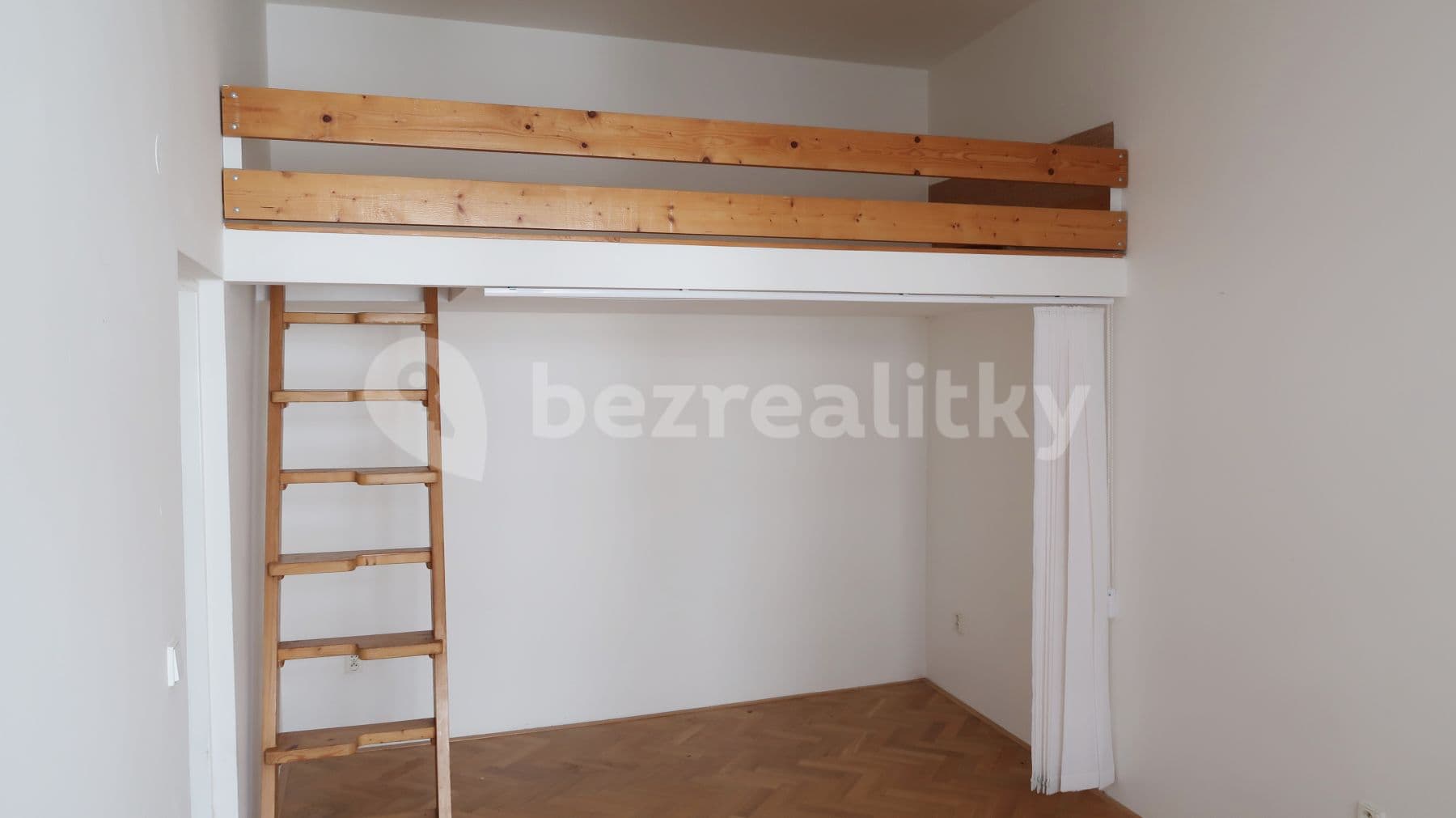 Pronájem bytu 1+1 34 m², Jeronýmova, Brno, Jihomoravský kraj Pronájem bytu 1+1 34 m², Jeronýmova, Brno, Jihomoravský kraj