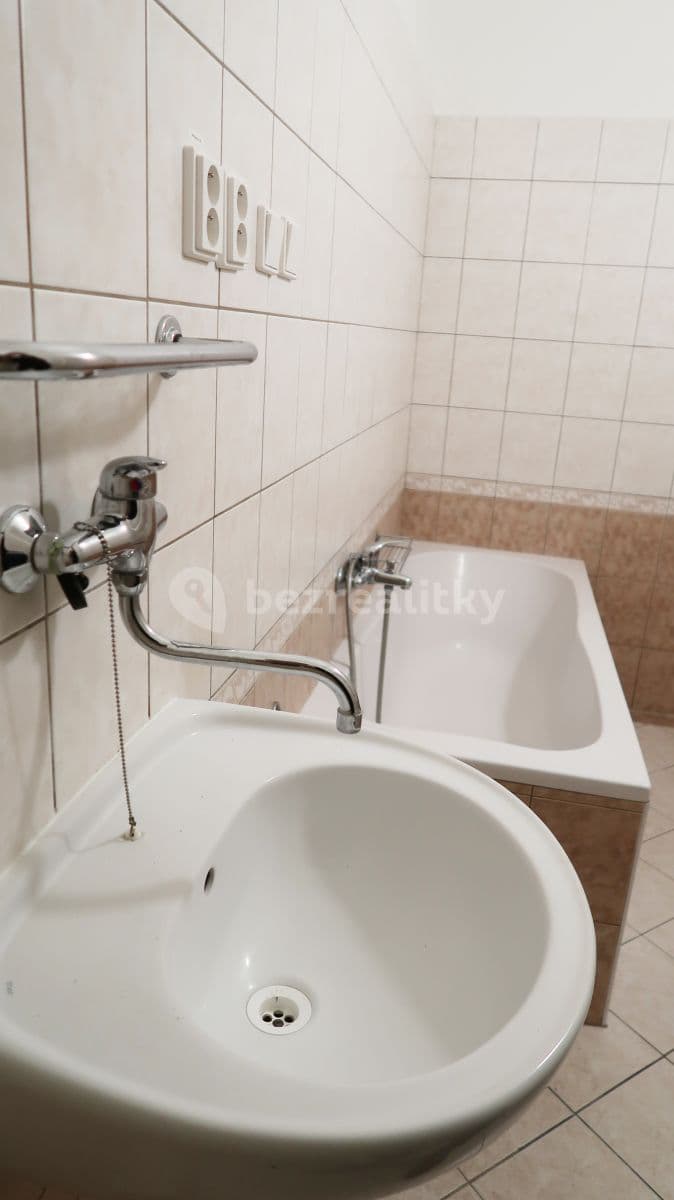 Pronájem bytu 1+1 34 m², Jeronýmova, Brno, Jihomoravský kraj Pronájem bytu 1+1 34 m², Jeronýmova, Brno, Jihomoravský kraj
