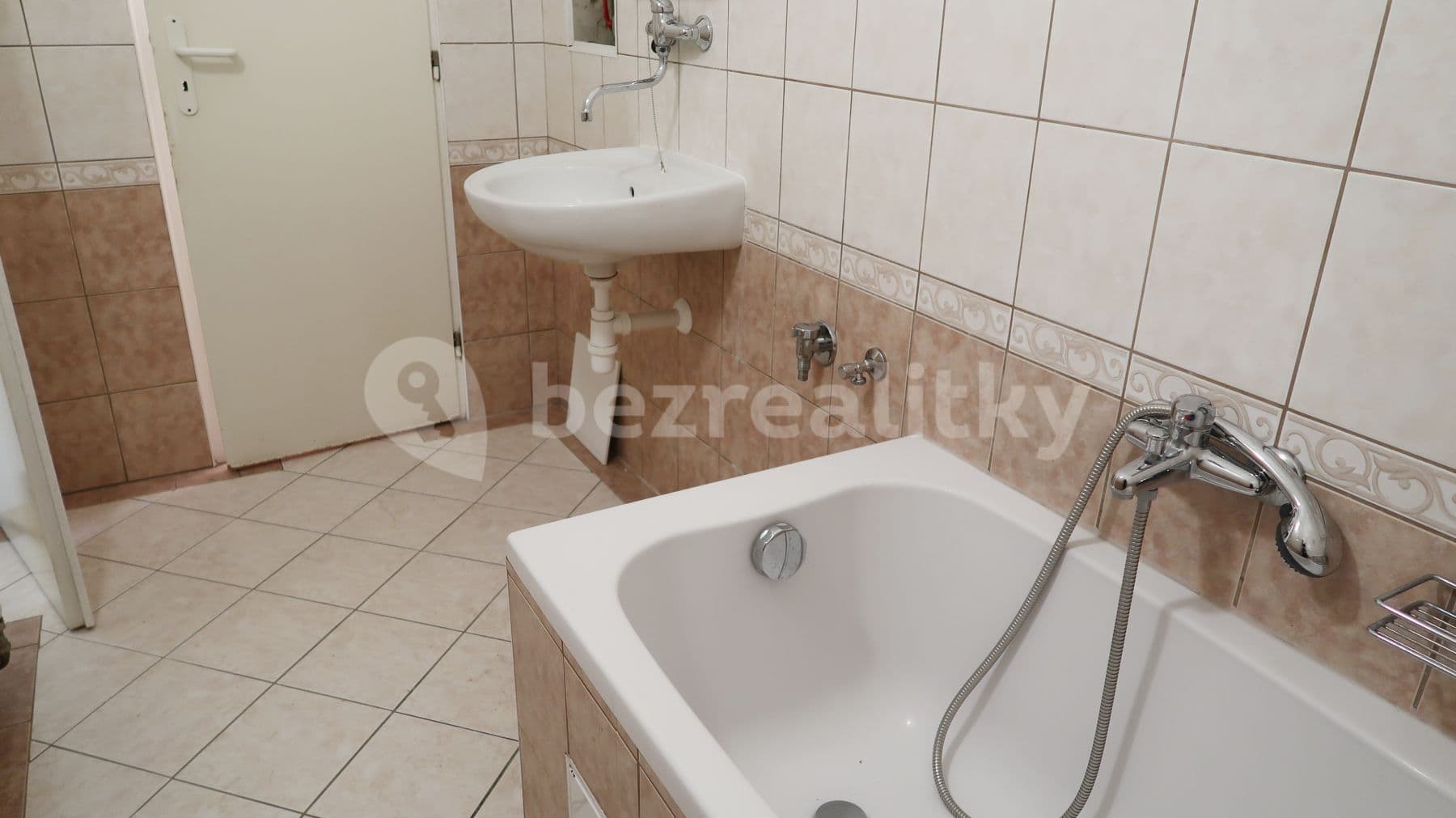Pronájem bytu 1+1 34 m², Jeronýmova, Brno, Jihomoravský kraj Pronájem bytu 1+1 34 m², Jeronýmova, Brno, Jihomoravský kraj