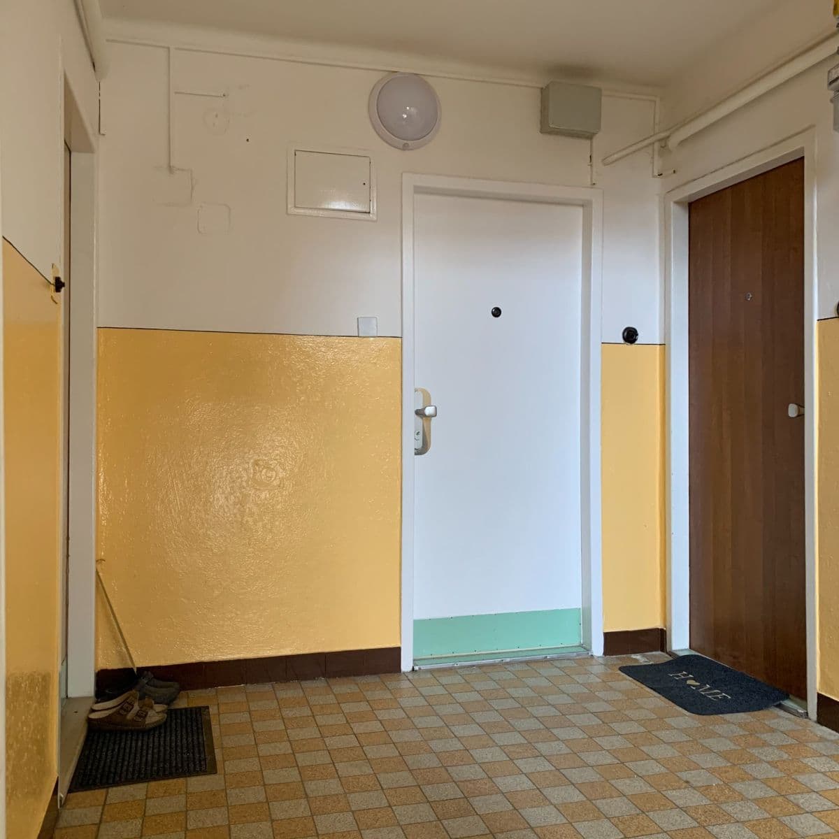 Prodej bytu 1+kk 26 m², Nádražní, Jindřichův Hradec, Jihočeský kraj Prodej bytu 1+kk 26 m², Nádražní, Jindřichův Hradec, Jihočeský kraj