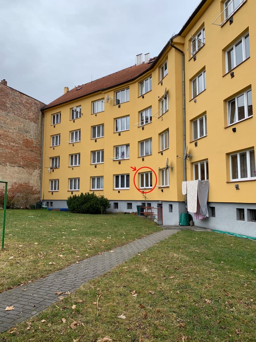 Prodej bytu 1+kk 26 m², Nádražní, Jindřichův Hradec, Jihočeský kraj Prodej bytu 1+kk 26 m², Nádražní, Jindřichův Hradec, Jihočeský kraj